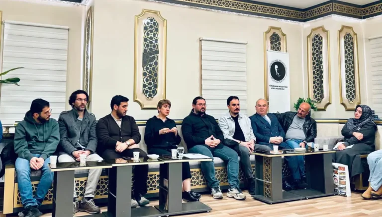 Gülsüm Hoca “Az Konuşup Öz Anlaşmanın” şifrelerini verdi