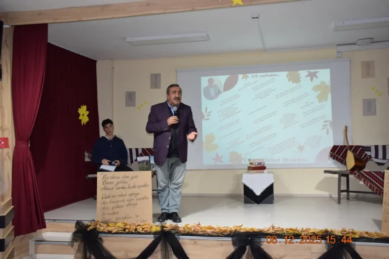 Mareşal Çakmak Sosyal Bilimler Lisesi’nde Kültür Şöleni: Şiirler Konuştu