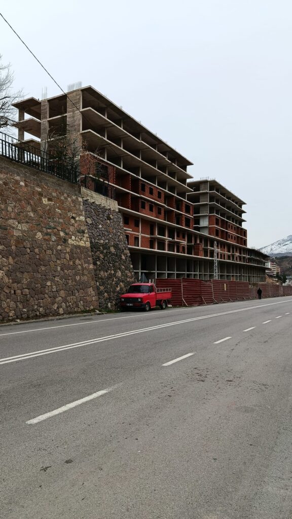 Canlı: “GÜMSAŞ Yaşam Evleri Mağdurları Yalnız Değildir”