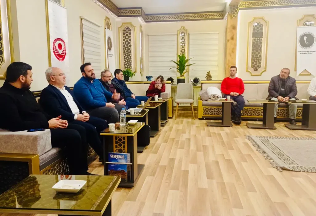 Bal, “Dinde Aşırılık ve Denge” konferansında önemli mesajlar verdi