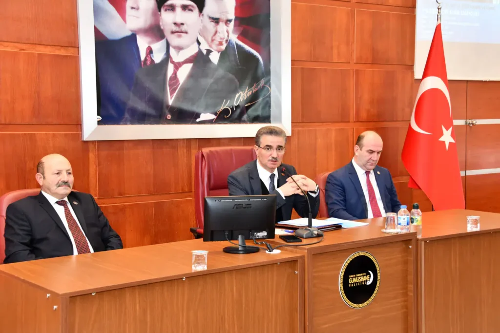 Vali Baruş: Gümüşhane’de sokak hayvanı yoğunluğu azaldı