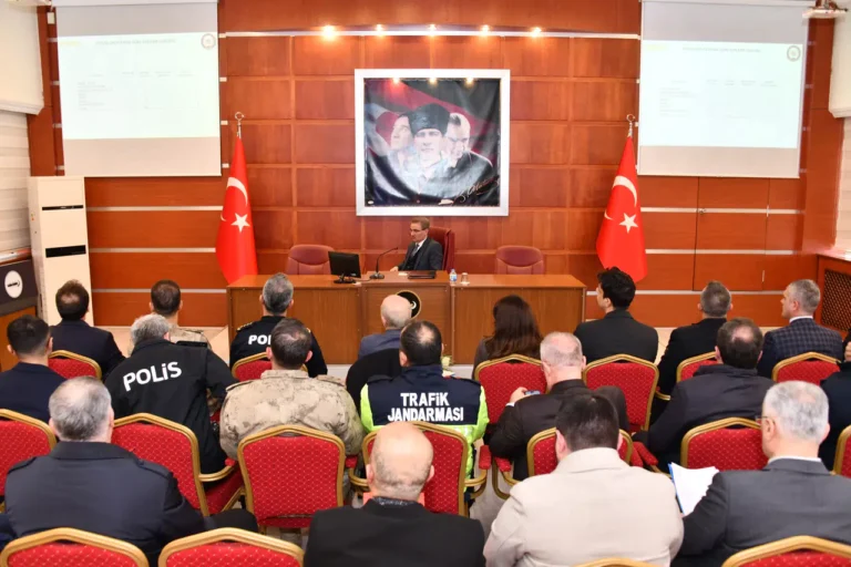 Gümüşhane’de Karayolu Trafik Güvenliği Stratejisi İl Yürütme Kurulu Toplantısı yapıldı