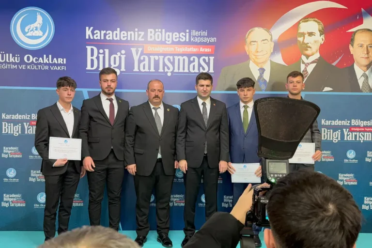 Gümüşhane Ülkü Ocakları Bölge Yarışmasında dereceye girdi