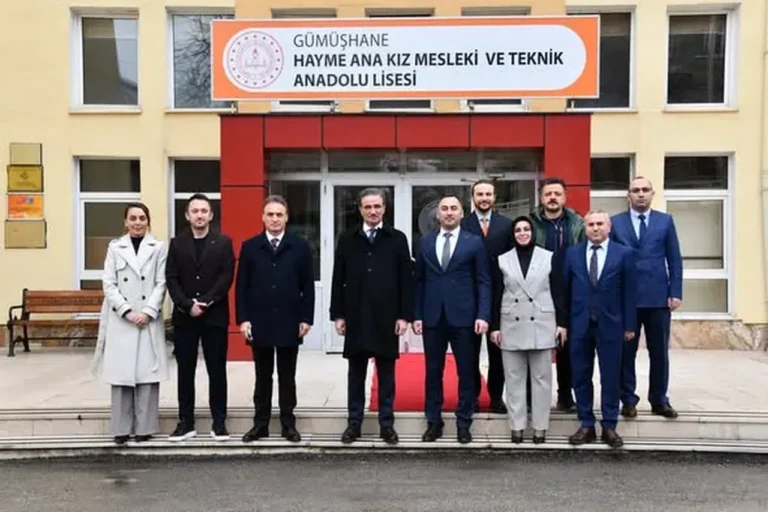 Vali Baruş’tan Hayme Ana Mesleki ve Teknik Anadolu Lisesi’ne Ziyaret