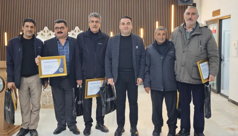 Şiran Belediyesi’nde vefa gecesi: 20 yıllık personele teşekkür belgesi