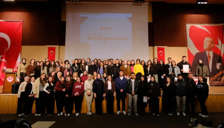 Gümüşhane Üniversitesi’nde eğitimde drama ve öğrenme yaklaşımları semineri düzenlen
