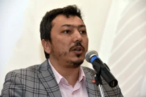 “Bu Bir Meydan Muhaberesidir!” Akın Demir’den Gümüşhane halkına davet