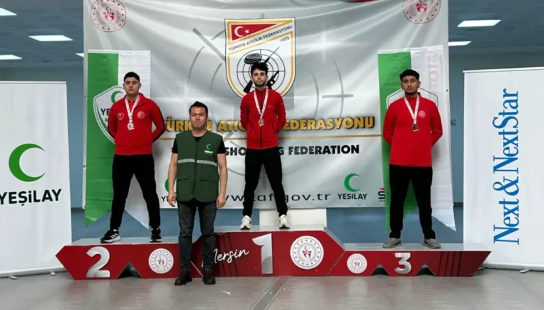 Gümüşhaneli Milli Sporcu Abdussamed Abış’tan Tarihi Başarı: Türkiye Rekoru Geldi