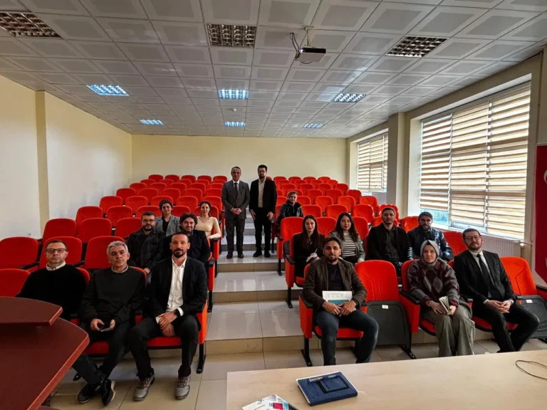 Gümüşhane Üniversitesi Sosyal Bilimler MYO’da Akademik Kurul Toplantısı Gerçekleştirildi