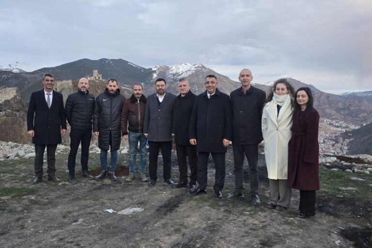 Şehrin en güzel manzarasına seyir terası için adımlar atılıyor