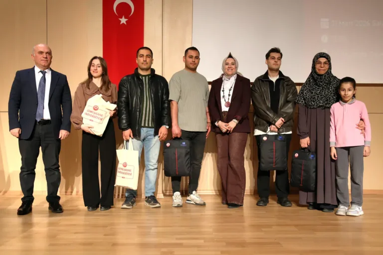 Yılda 136 Kitap Okuyarak Rekor Kırdı!