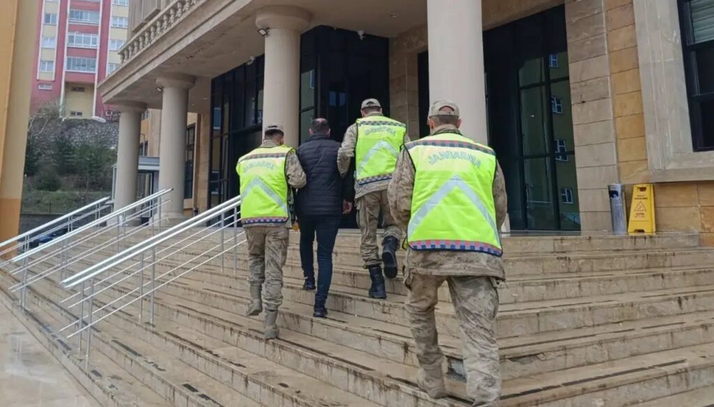 Yol kontrolünde yakayı ele verdi