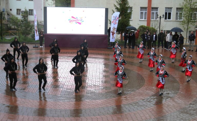 Günifest’te İlk Gün Coşkusu Kampüsü Sardı