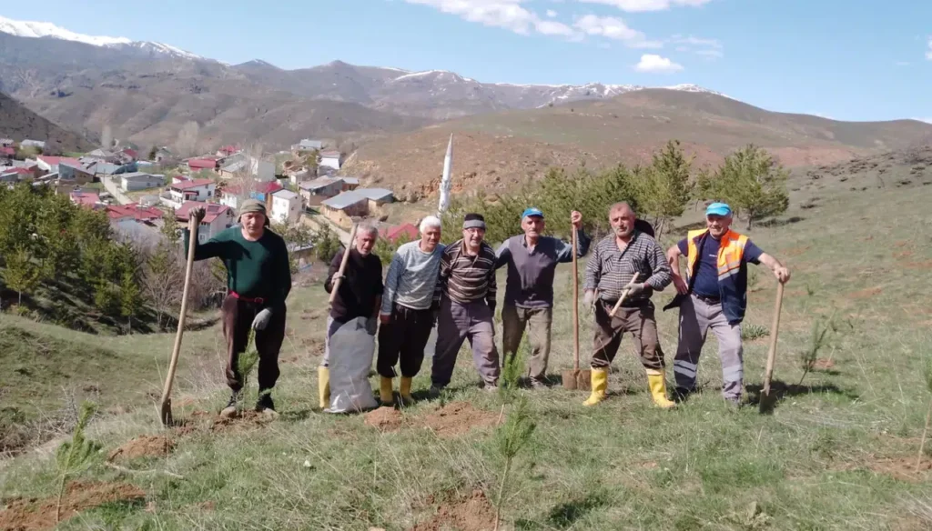Gurbetten Sıla’ya Yeşil Köprü: Kocayokuş Köyü’nde binlerce fidan toprakla buluştu!