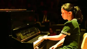 Dünyaca ünlü piyanist Dr. Belinda Chen Gümüşhane’yi büyüledi