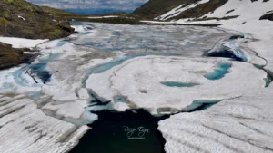 Haziran ayında karlar altında bir cennet: Artabel Gölleri