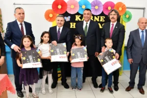 Gümüşhane’de 17 bin 183 öğrenci karne sevinci yaşadı