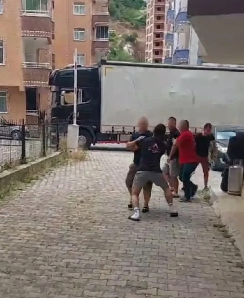 50 bin TL’ye anlaştı, taşınma günü 80 bin TL istendi! İtiraz edince ortalık karıştı