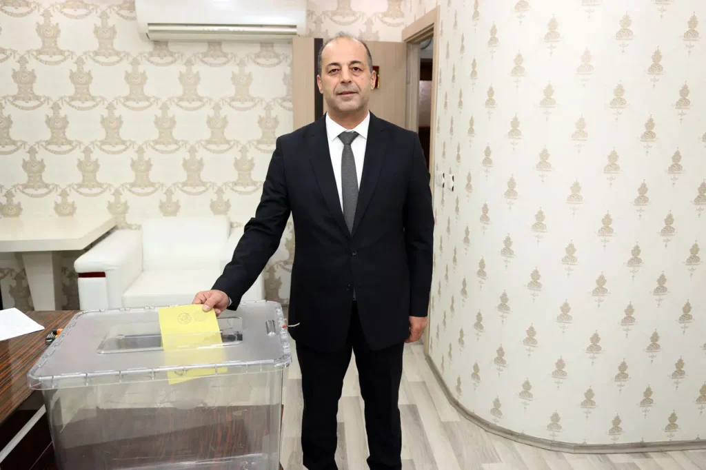 Gümüşhane Barosunda Av. Metin Aslan güven tazeledi